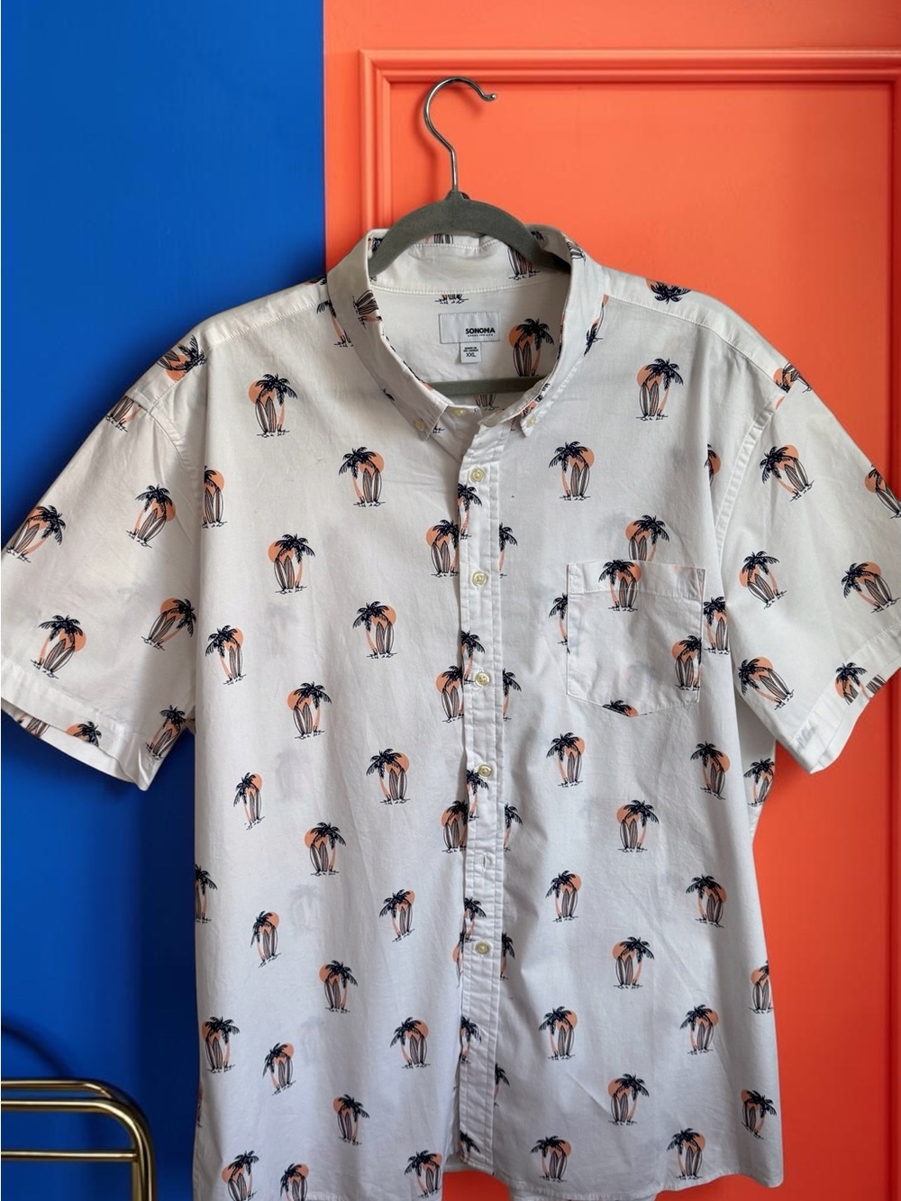 Men's White Short-Sleeve Palm Print Button-Up Shirt
